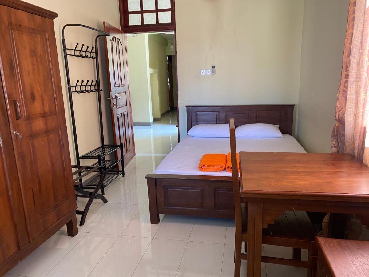 Diwan restaurant&Apartments Kolombo Bagian luar foto